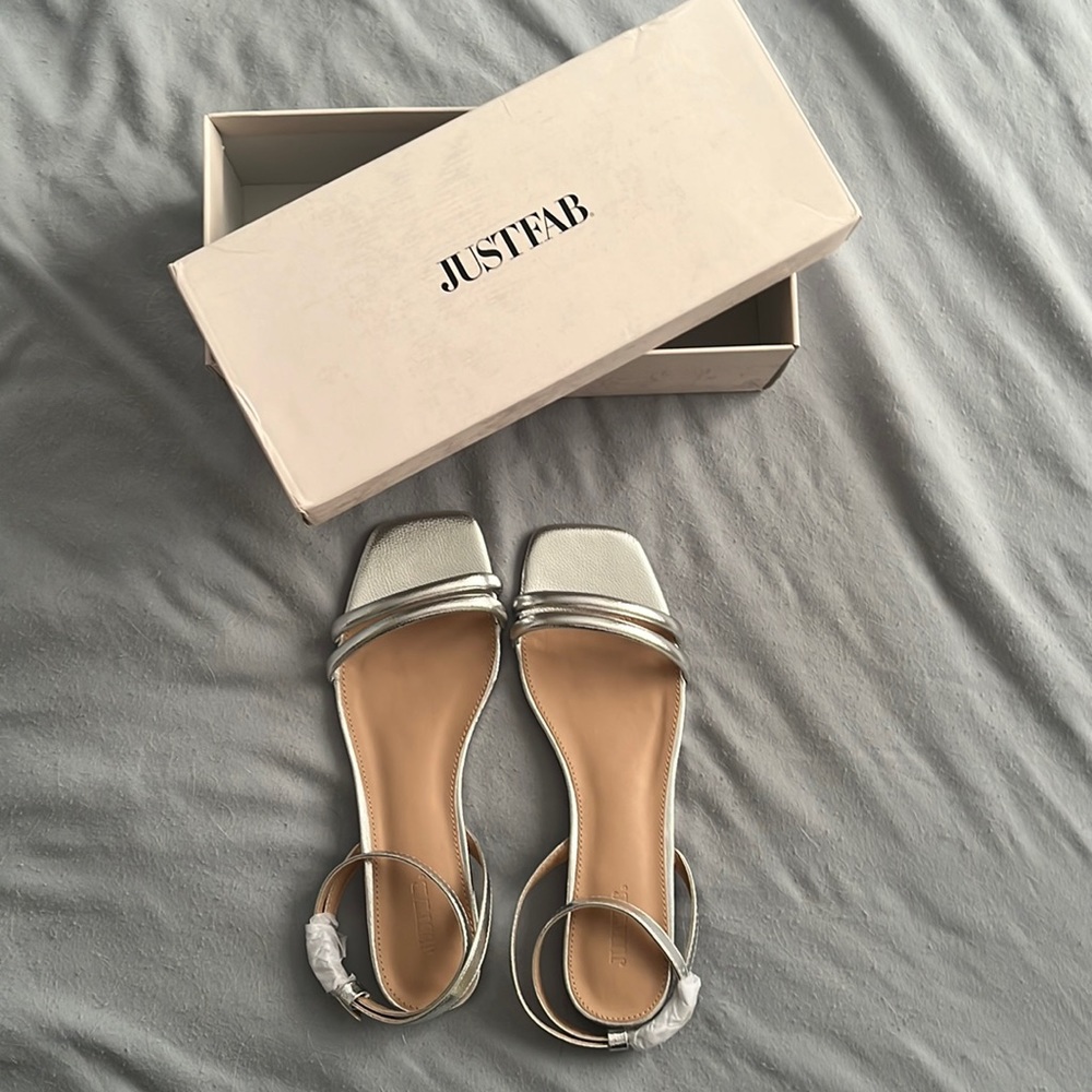 Shannon Just Fab Silver Sandals